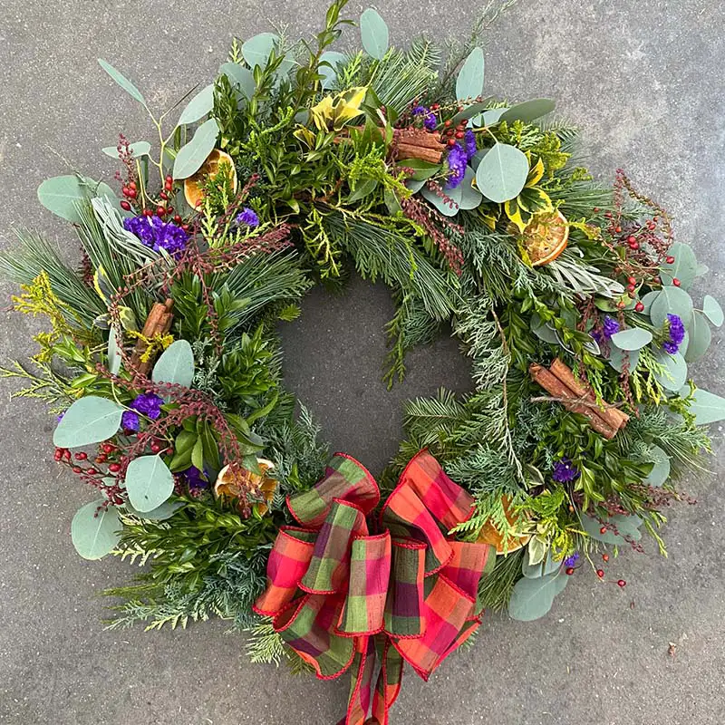 Find beautiful, custom-designed Christmas holiday wreath at Burnett's Country Gardens. 